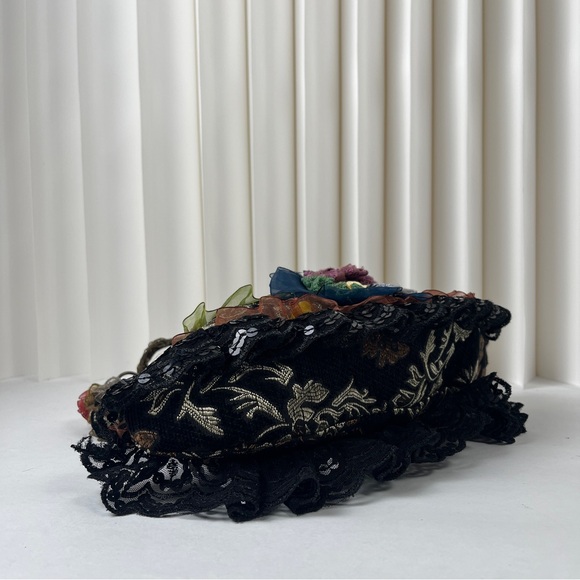Malina Vintage Style Black Lace Handbag with Floral Accents - Picture 10 of 16